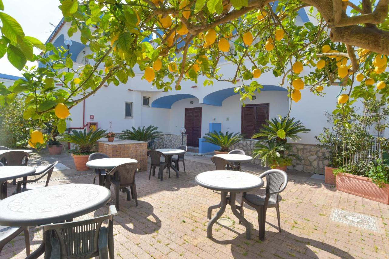 Hotel Celeste Procida Eksteriør bilde