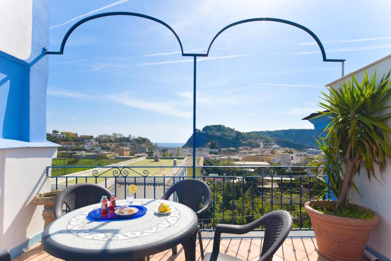 Hotel Celeste Procida Eksteriør bilde