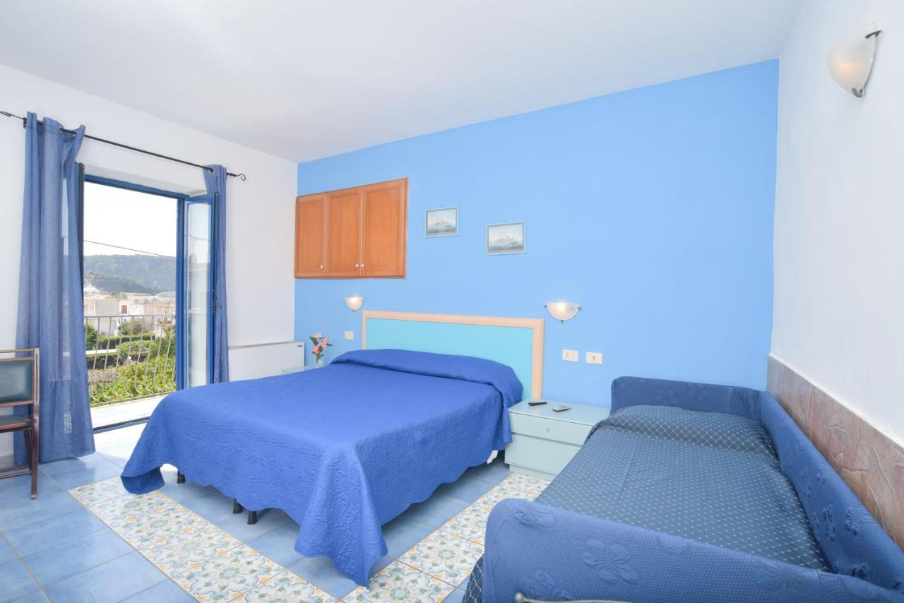 Hotel Celeste Procida Eksteriør bilde