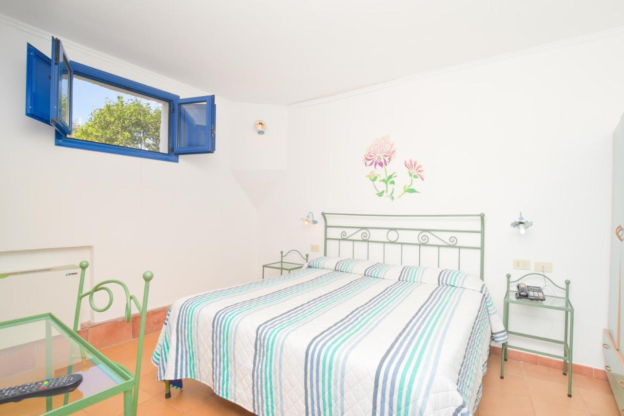 Hotel Celeste Procida Eksteriør bilde