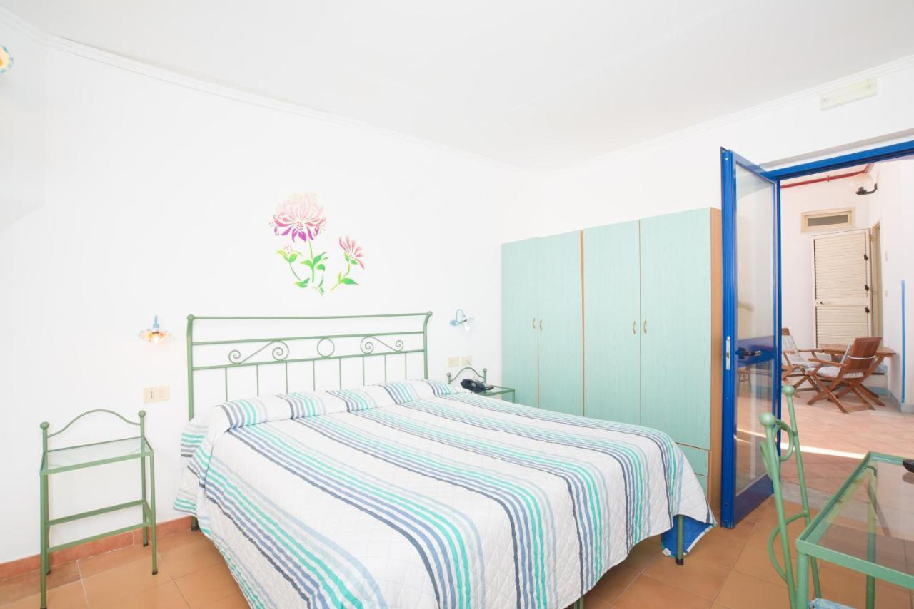 Hotel Celeste Procida Eksteriør bilde