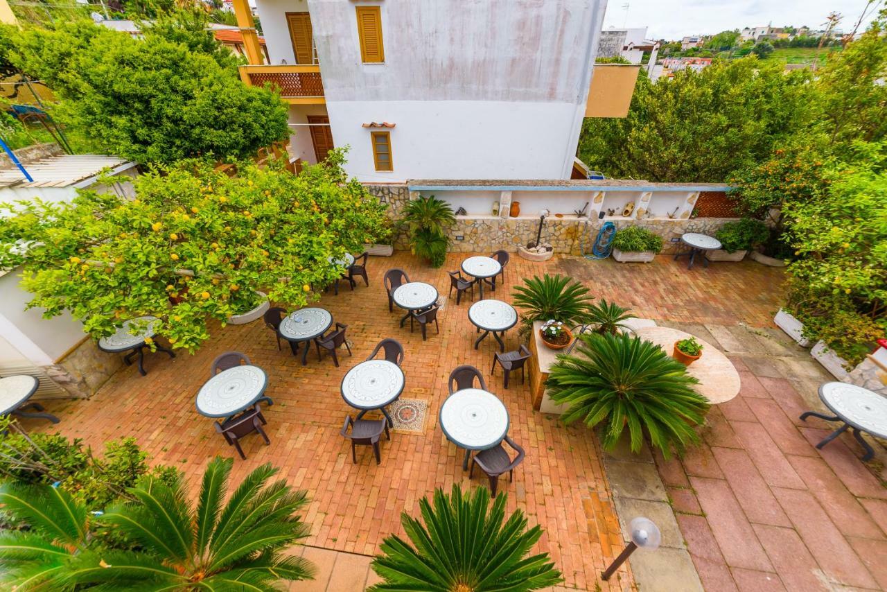 Hotel Celeste Procida Eksteriør bilde